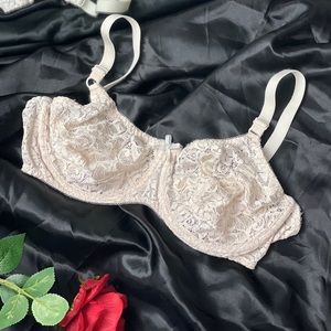 VINTAGE lace bra cream playtex